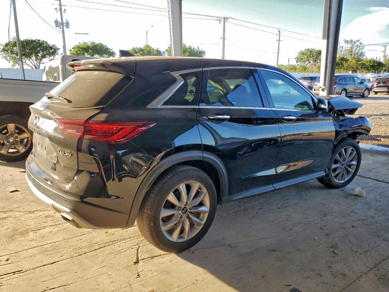 Фото 3 - INFINITI QX50