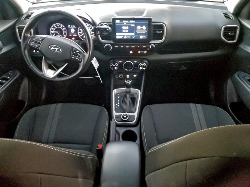 Фото 8 - HYUNDAI VENUE