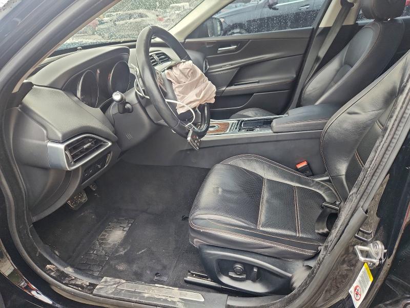 Фото 7 - JAGUAR XE