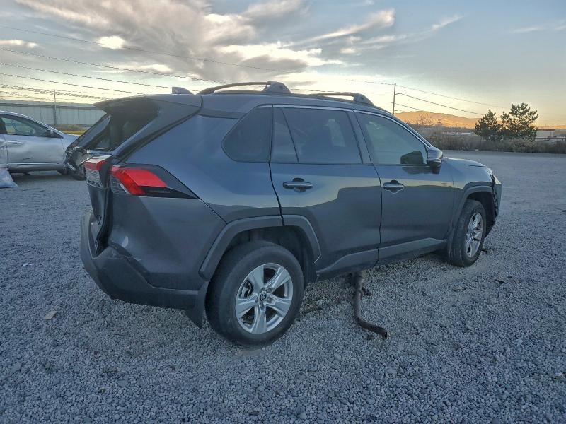 Фото 3 - TOYOTA RAV4