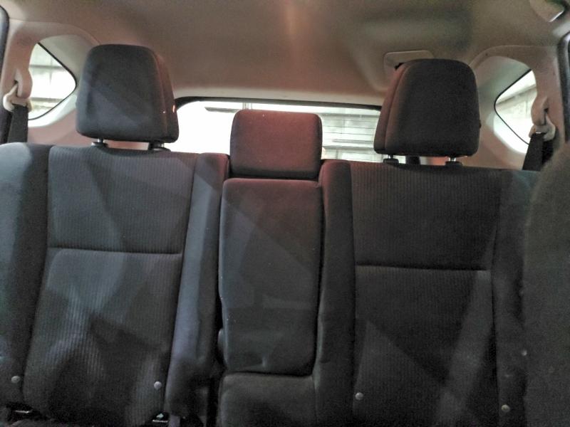 Фото 10 - TOYOTA RAV4