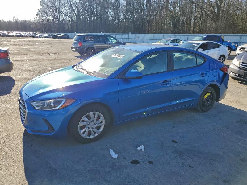 Фото 1 - HYUNDAI ELANTRA