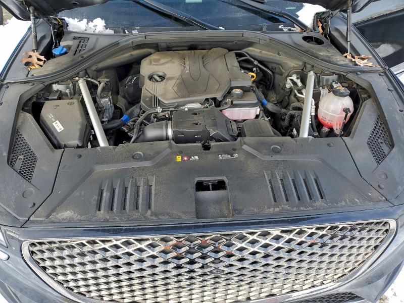 Фото 12 - GENESIS GV70 BASE