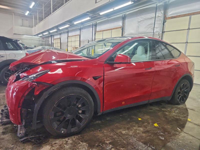 Фото 1 - TESLA MODEL Y