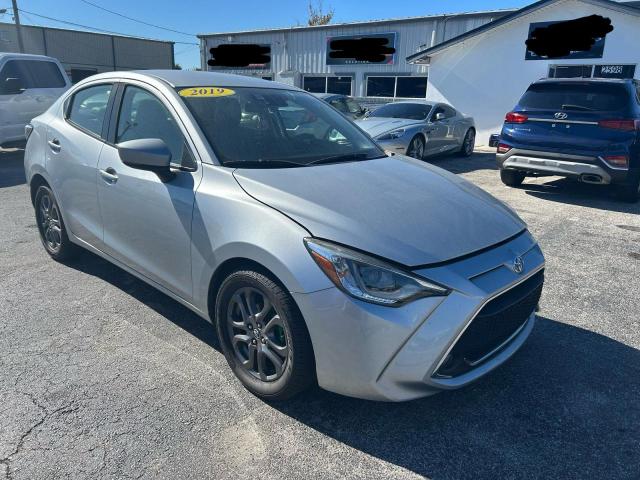 Фото 1 - TOYOTA YARIS