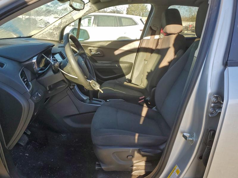 Фото 7 - CHEVROLET TRAX