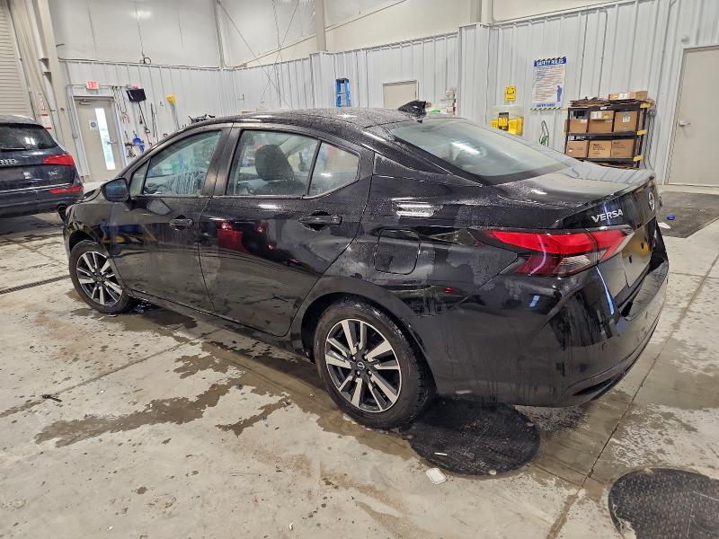 Фото 2 - NISSAN VERSA