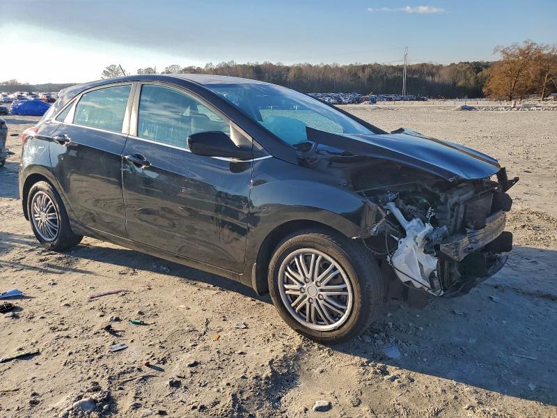 Фото 4 - HYUNDAI ELANTRA