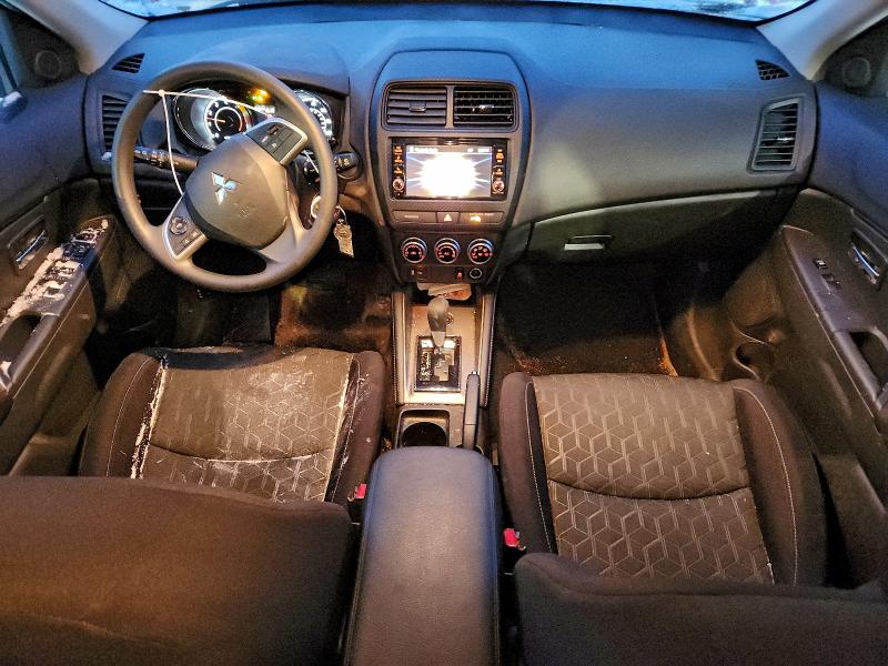 Фото 8 - MITSUBISHI OUTLANDER