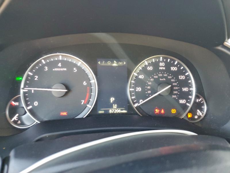 Фото 9 - LEXUS RX350