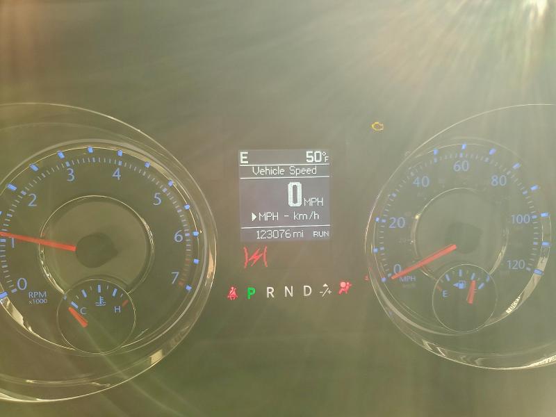 Фото 9 - CHRYSLER MINIVAN