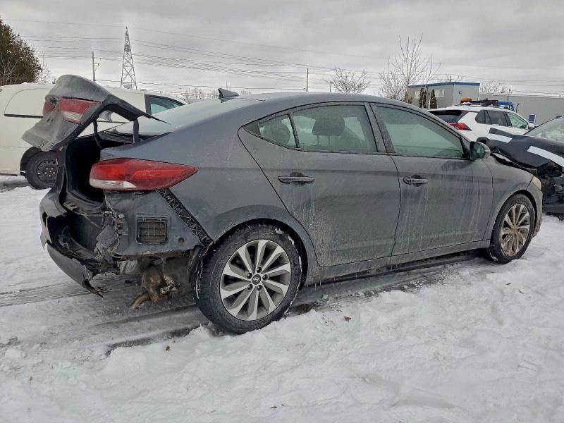 Фото 3 - HYUNDAI ELANTRA