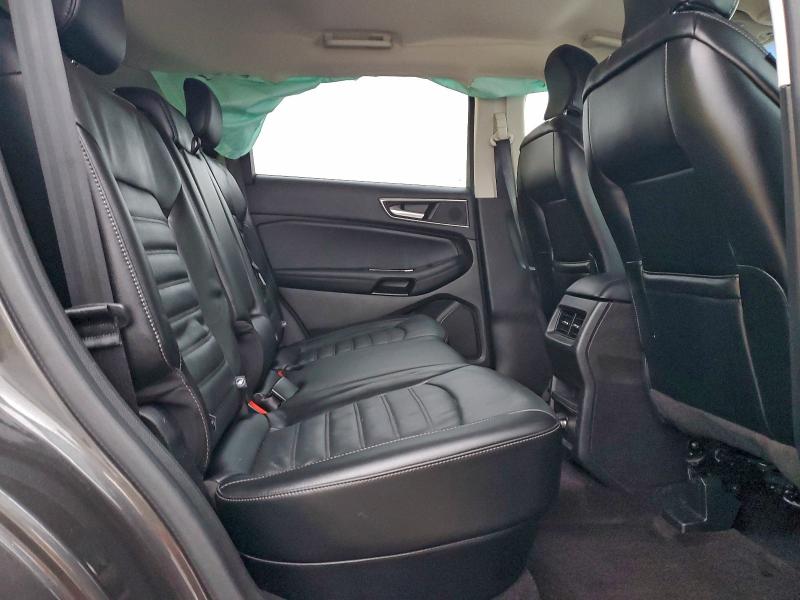 Фото 11 - FORD EDGE