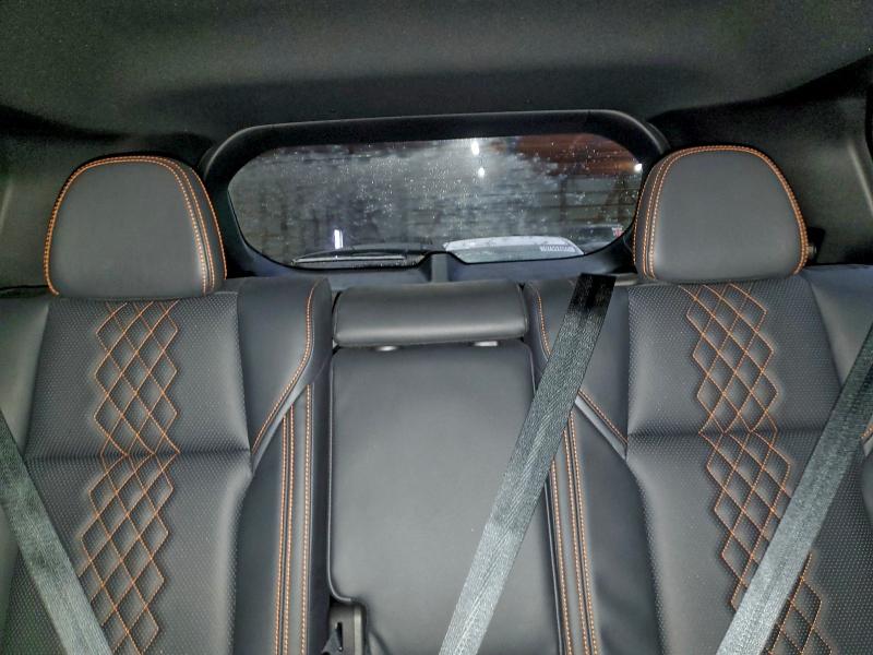 Фото 10 - MITSUBISHI OUTLANDER