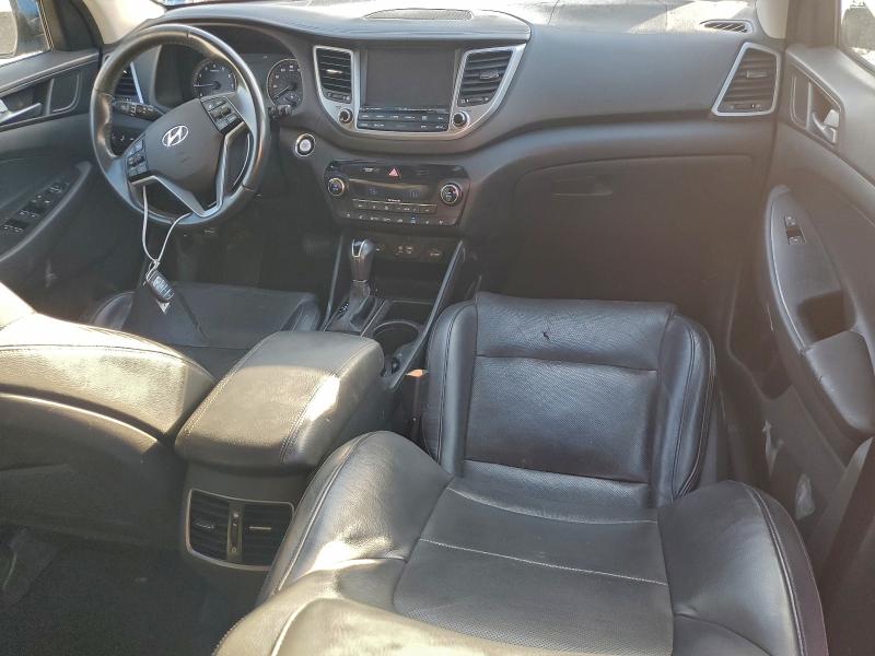 Фото 8 - HYUNDAI TUCSON