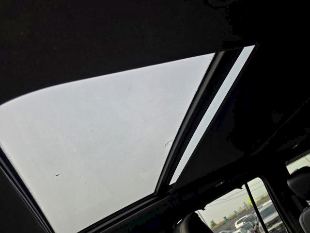 Фото 13 - JEEP WAGONEER