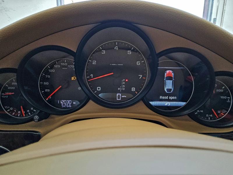 Фото 9 - PORSCHE PANAMERA