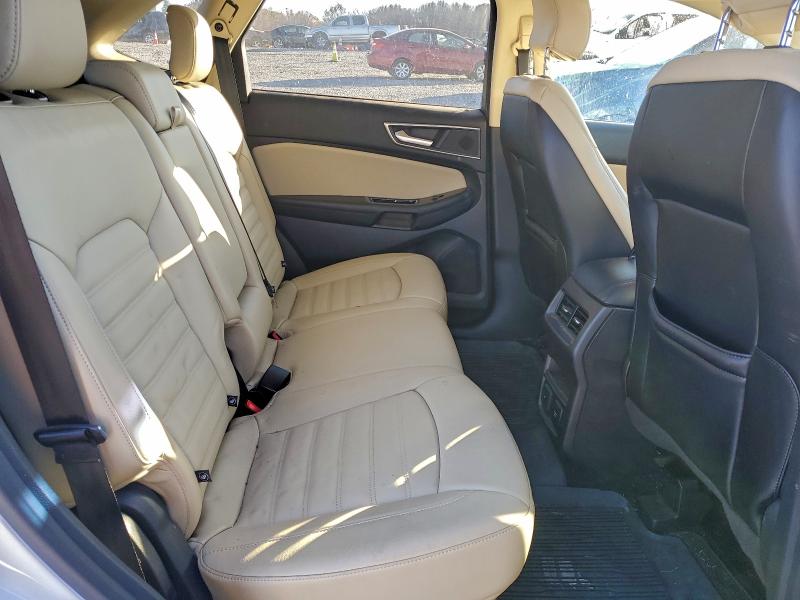 Фото 11 - FORD EDGE