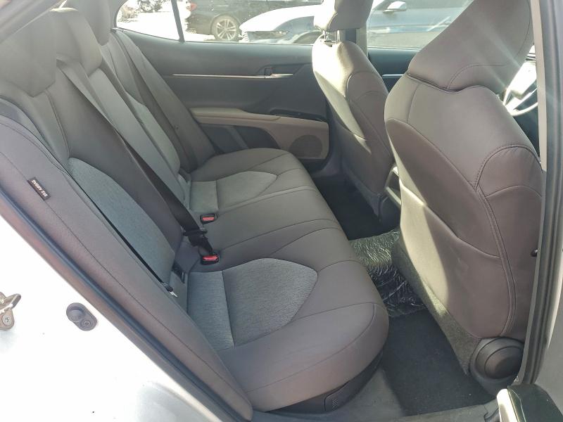 Фото 10 - TOYOTA CAMRY