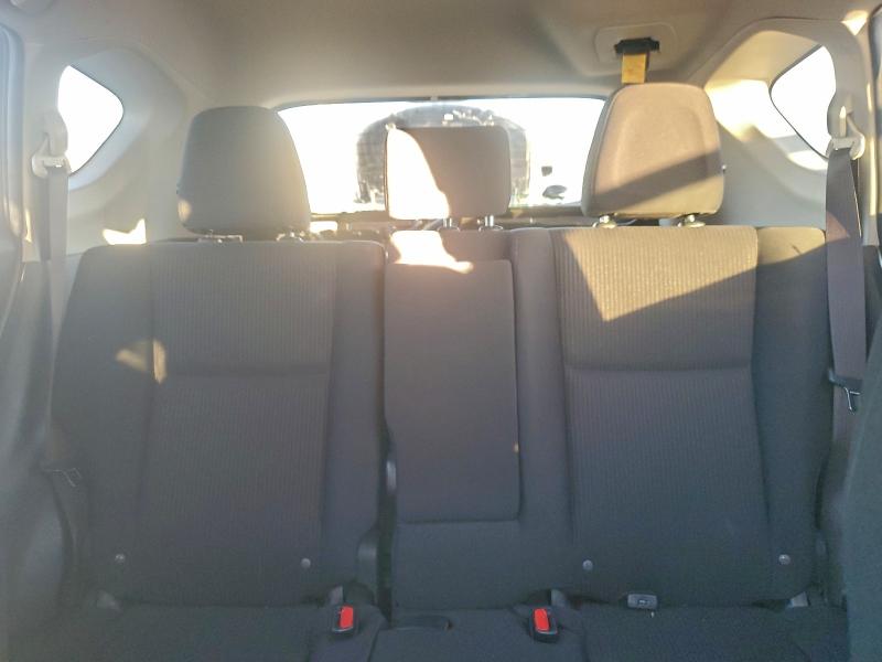 Фото 10 - TOYOTA RAV4