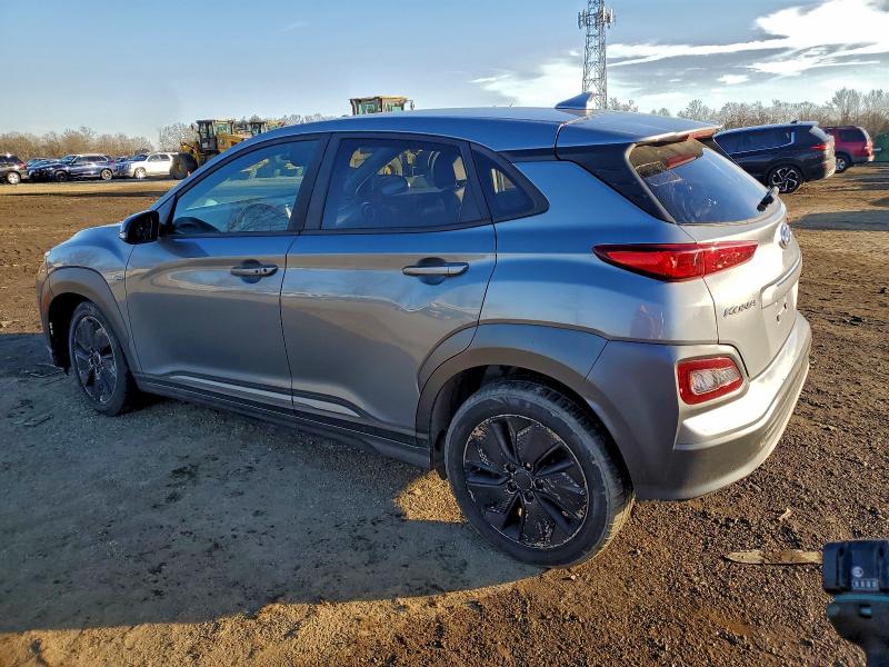 Фото 2 - HYUNDAI KONA