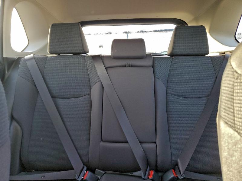 Фото 10 - TOYOTA RAV4