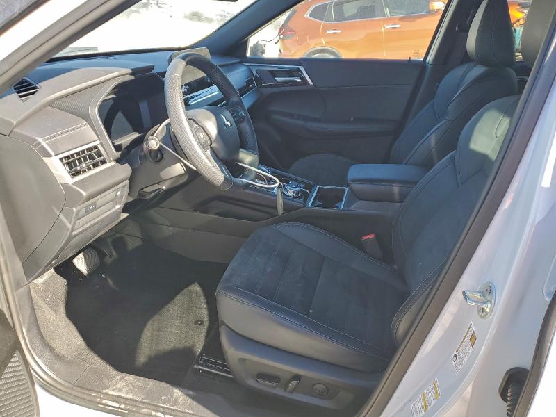 Фото 7 - MITSUBISHI OUTLANDER