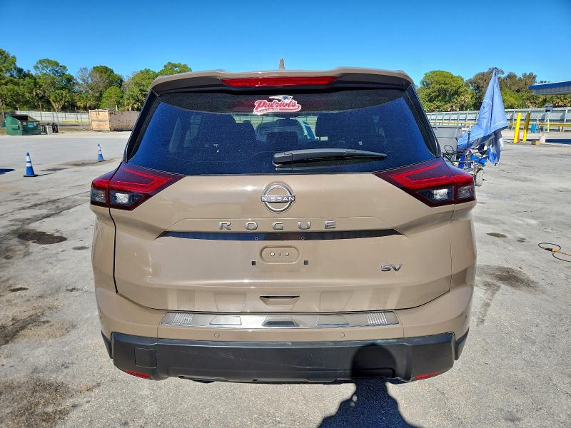 Фото 6 - NISSAN ROGUE