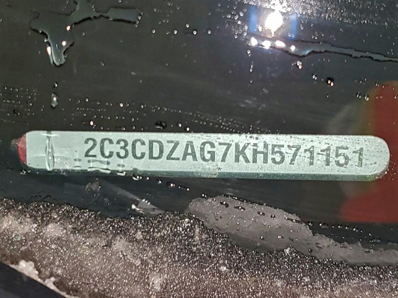 Фото 13 - DODGE CHALLENGER