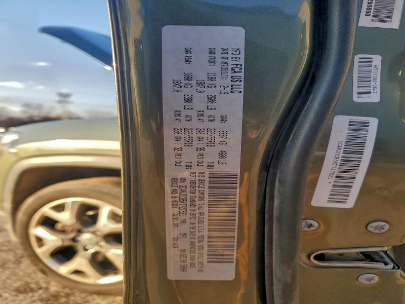 Фото 13 - JEEP COMPASS