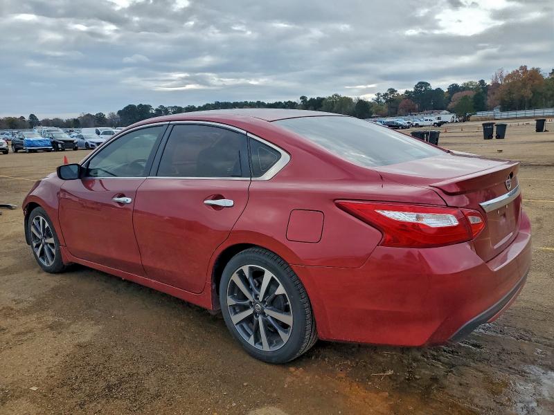 Фото 2 - NISSAN ALTIMA