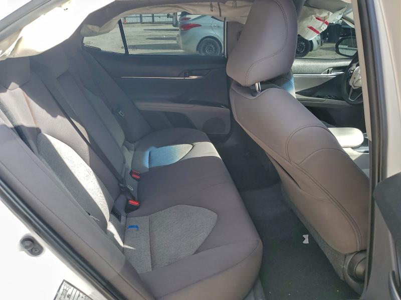 Фото 10 - TOYOTA CAMRY