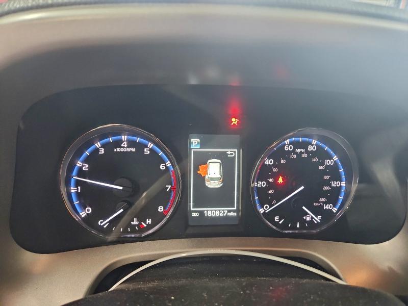 Фото 9 - TOYOTA RAV4