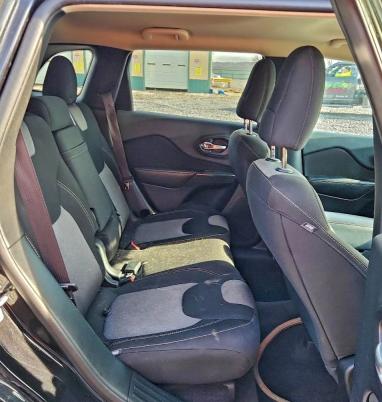 Фото 10 - JEEP GRAND CHER