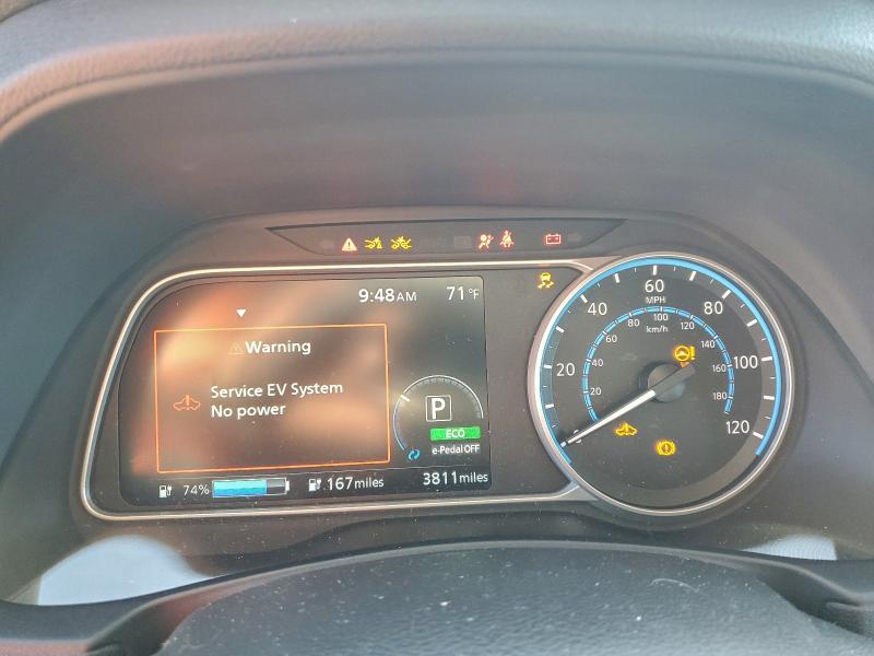 Фото 9 - NISSAN LEAF