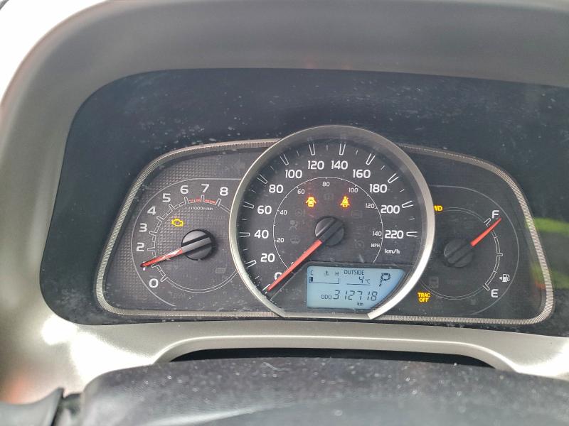 Фото 9 - TOYOTA RAV4