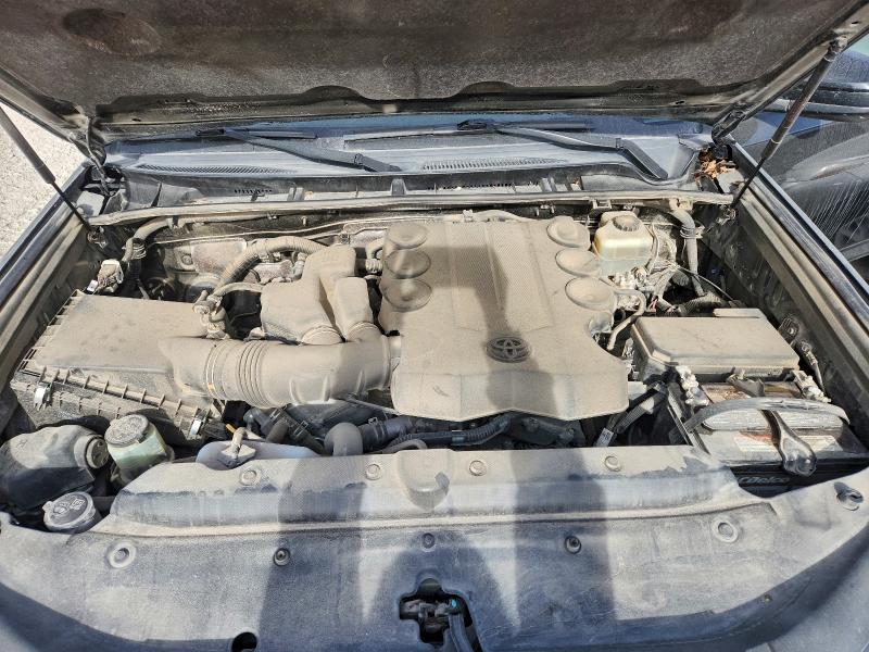 Фото 11 - TOYOTA 4RUNNER