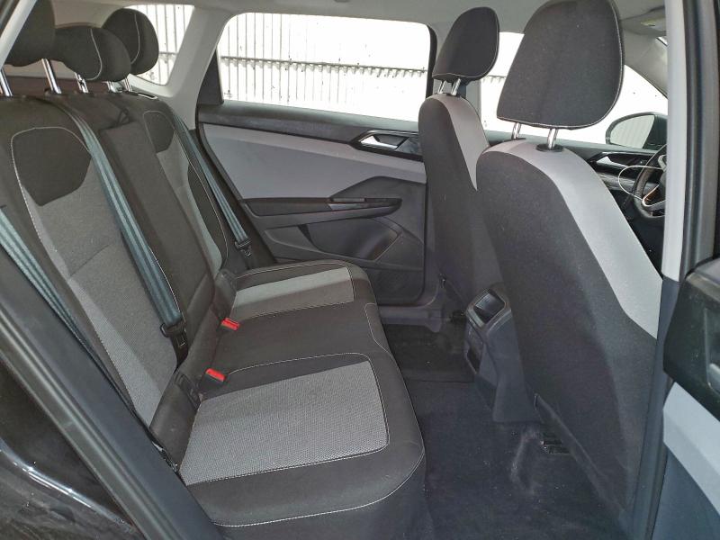 Фото 11 - VOLKSWAGEN TAOS S