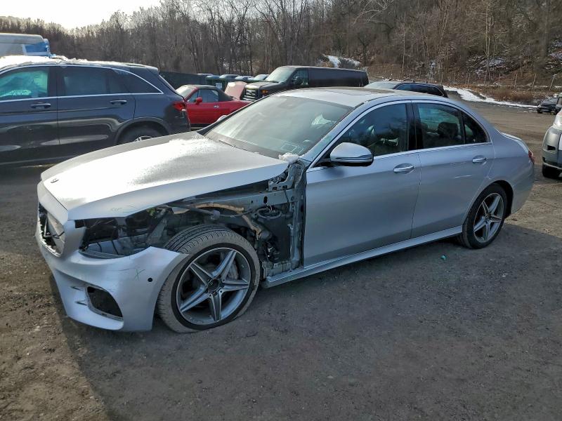 Фото 1 - MERCEDES-BENZ E-CLASS