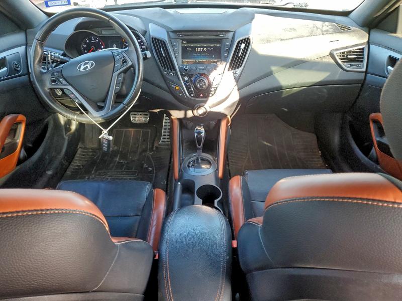 Фото 8 - HYUNDAI VELOSTER