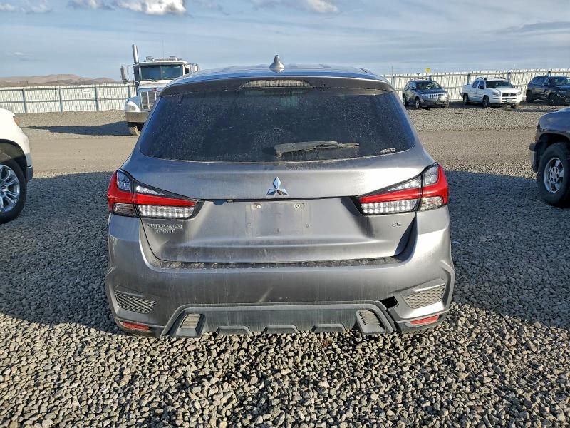 Фото 6 - MITSUBISHI OUTLANDER