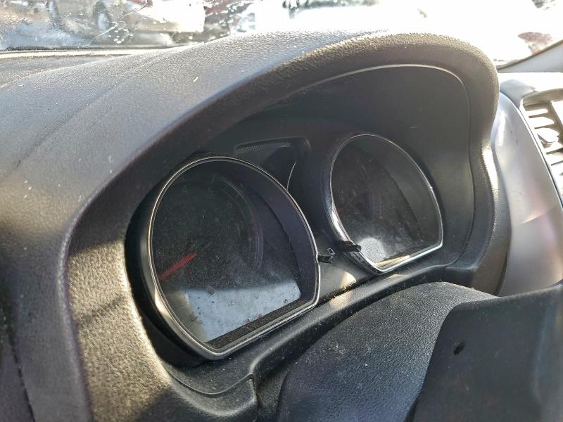 Фото 9 - NISSAN VERSA