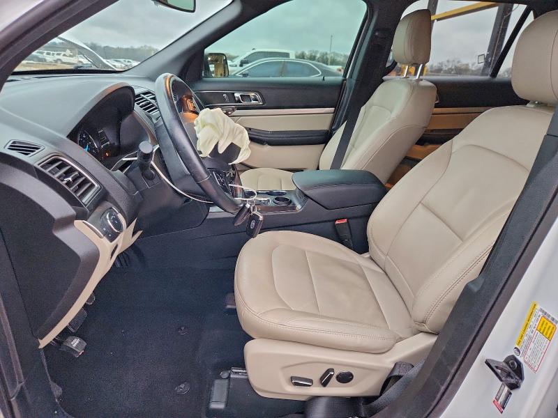 Фото 7 - FORD EXPLORER