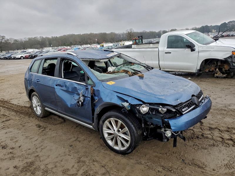 2017 VOLKSWAGEN GOLF