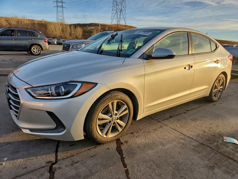 Фото 1 - HYUNDAI ELANTRA