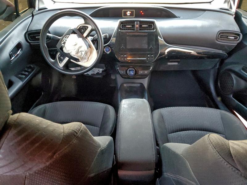 Фото 8 - TOYOTA PRIUS