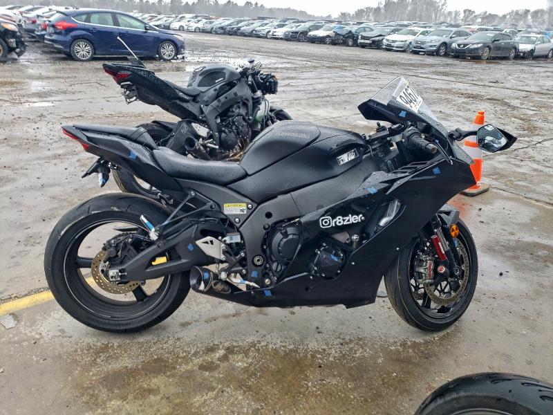 KAWASAKI ZX1002 L 2025