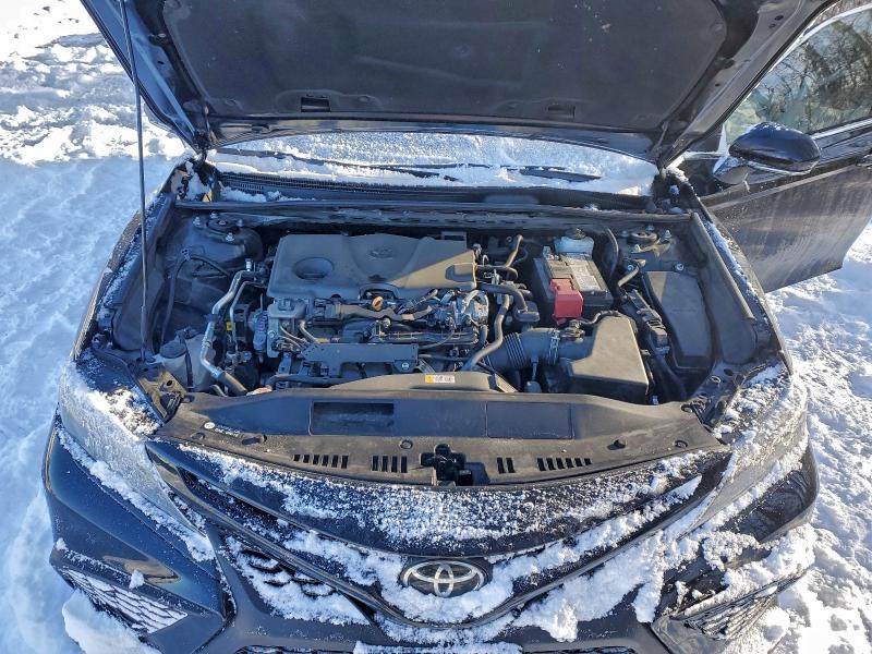 Фото 11 - TOYOTA CAMRY