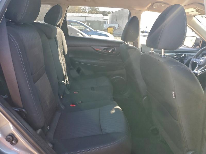 Фото 11 - NISSAN ROGUE