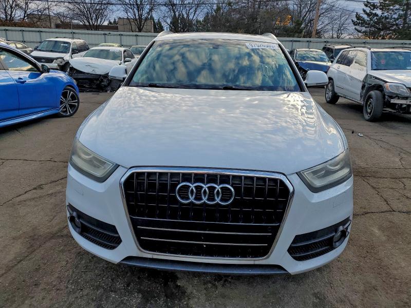 Фото 5 - AUDI Q3